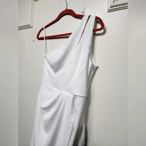Lulu's So Flirty White One-Shoulder Cutout Asymmetrical Midi Dress S Wedding - Picture 8 of 10